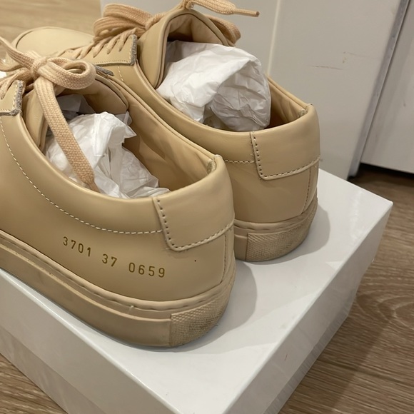 Common Project Sneaker sz 37 - Picture 4 of 4